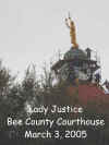 lady_justice_back_home (paul gerdes)  statue 006 (65pct).jpg (118028 bytes)